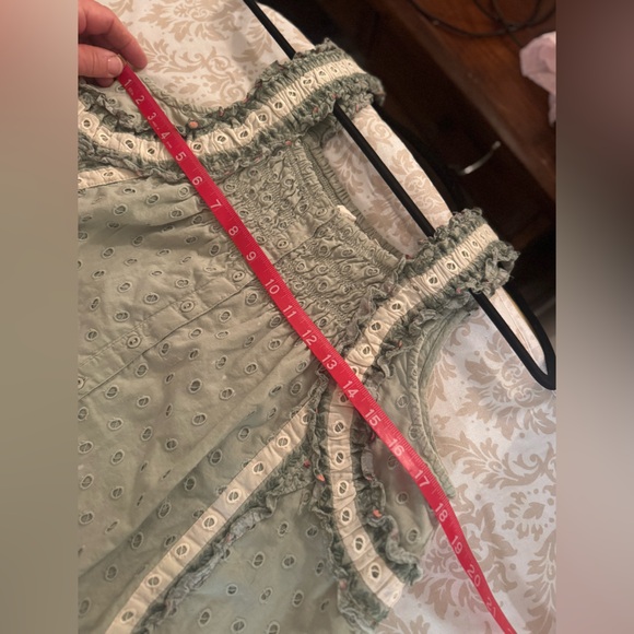 Forever that Girl Adorable Eyelet Top - Picture 4 of 7